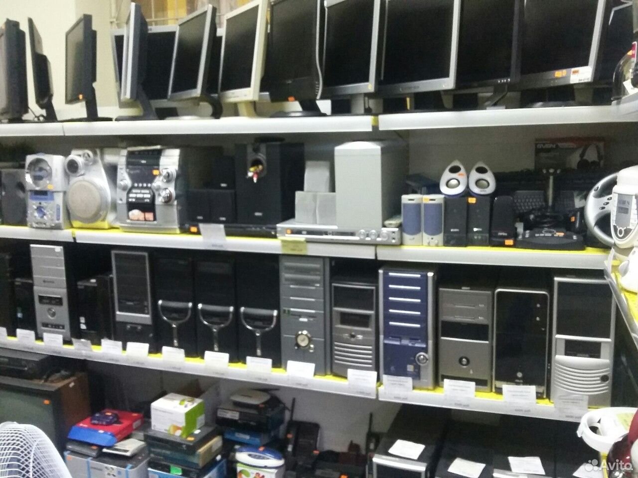 Комиссионные магазины бытовой техники. Комиссионный магазин компьютерной техники. Комиссионный магазин компьютеры. Комиссионный компьютерный магазин. Комиссионный магазин компьютерной техники СПБ.