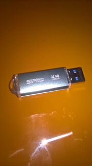 USB SiliconPower на 32GB