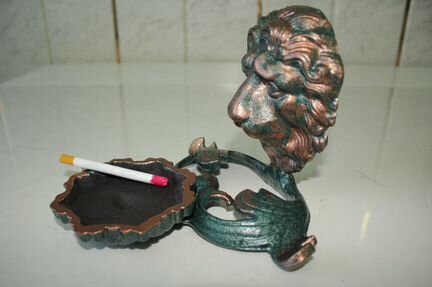 Пепельница-статуэтка 