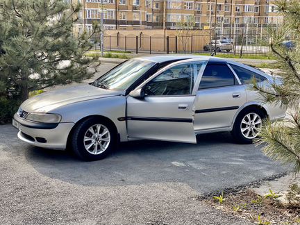 Opel Vectra 1.6 МТ, 1996, 320 000 км