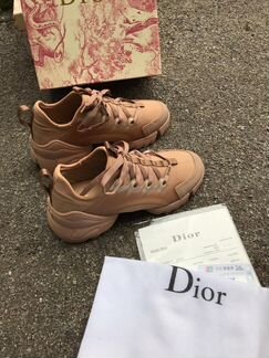 Женские кроссовки Dior