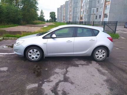 Opel Astra 1.4 МТ, 2012, 38 000 км