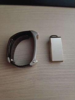 Bluetooth гарнитура-браслет Huawei TalkBand
