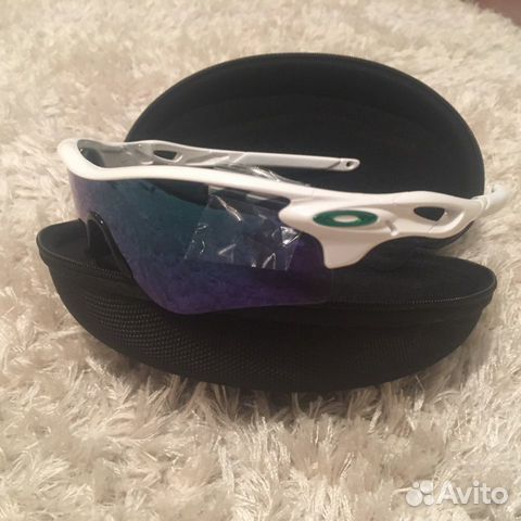 Солнцезащитные очки Oakley Radarlock