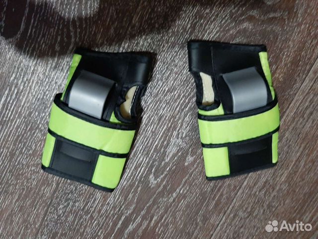 Защитные перчатки