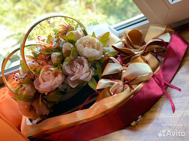 Украшение на автомобиль. Кольца, ленты, банты