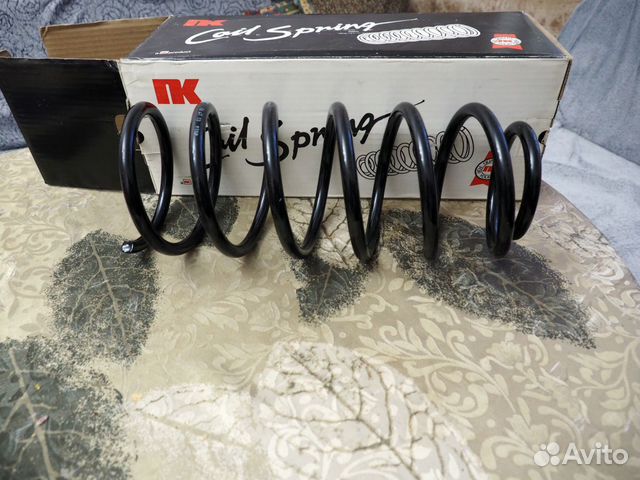 Пружина передняя Фольксваген Гольф/Джетта