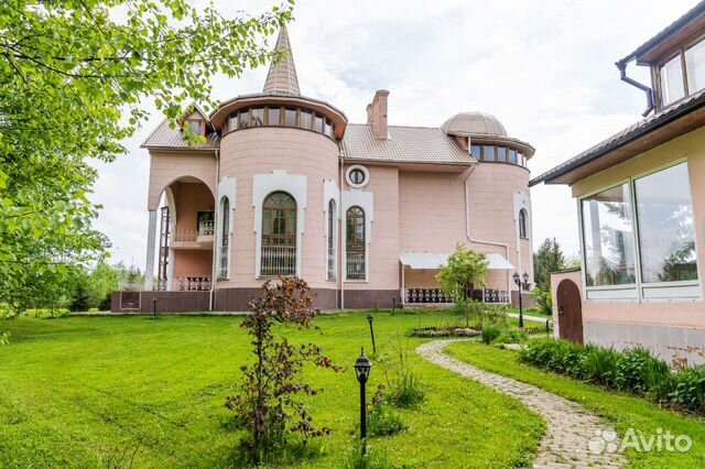 

10-к. и более коттедж, 500 м²