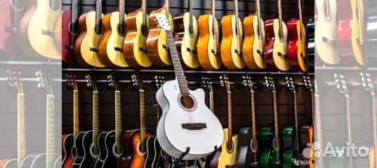Гитара новая.Гитара Elitaro