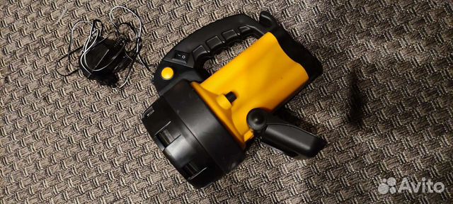 Фонарь прожектор светодиодный