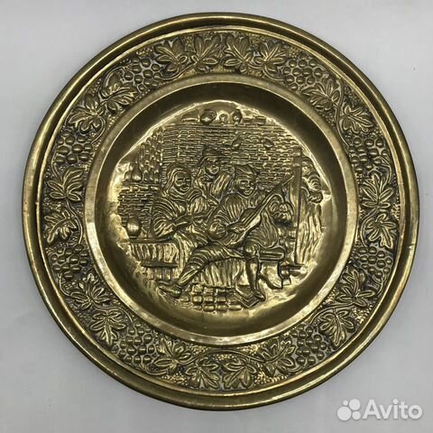 Настенная тарелка латунь