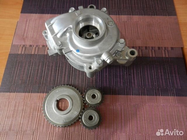 Водяной насос помпа