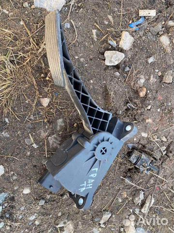 Электронная педаль газа н LADA Granta