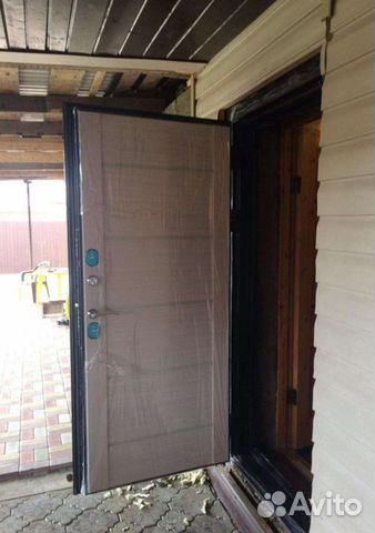 Дверь входная уличная с терморазрывом
