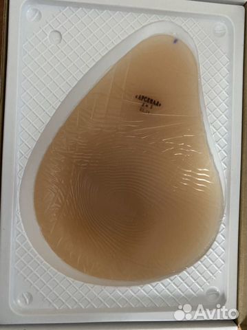 Протез молочной железы