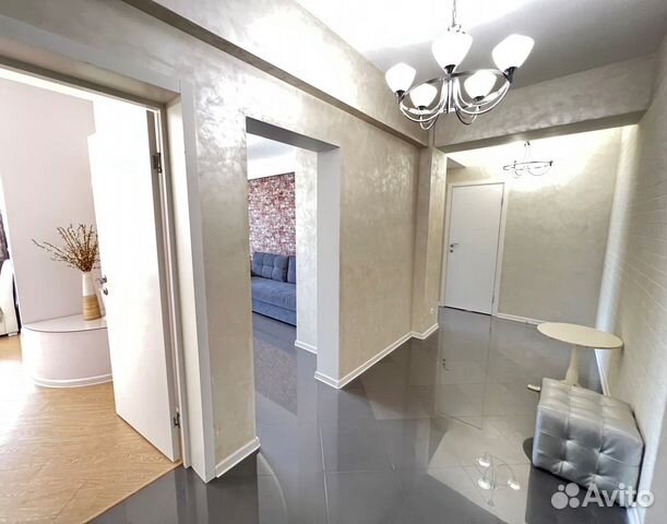 

3-к. квартира, 83 м², 8/10 эт.