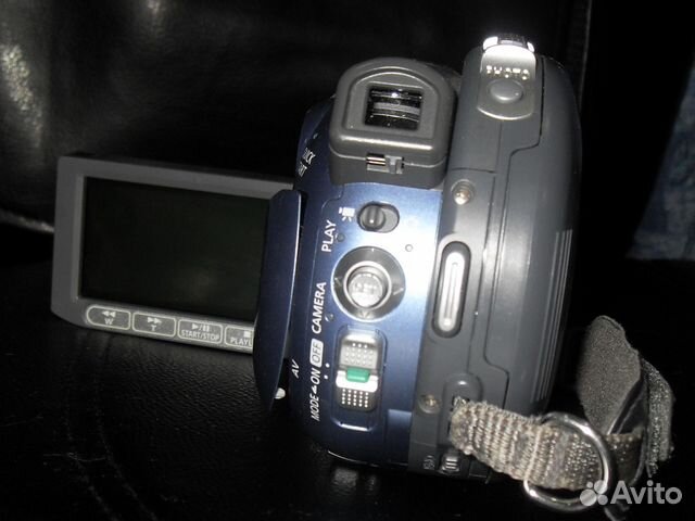 Видеокамера Canon dс 210