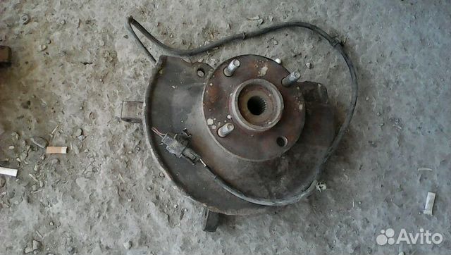 Ступица передняя Митсубиши Лансер 9