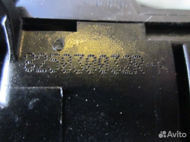 Замок задней левой двери для Рено Сценик 3 2011гв