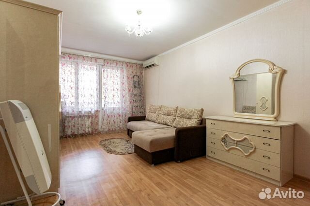 

1-к. квартира, 52 м², 3 кровати