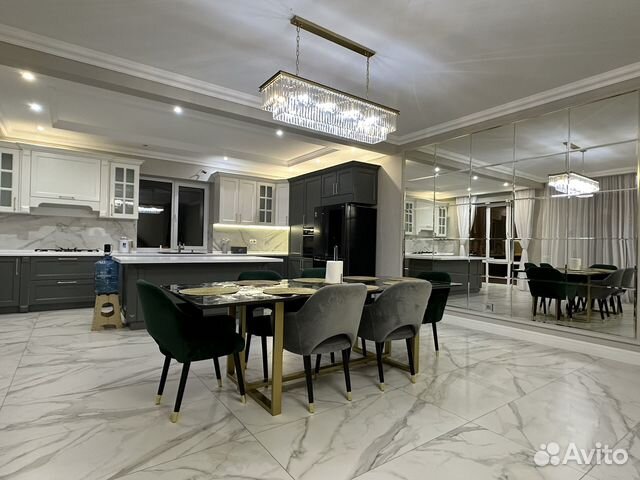 

5-к. коттедж, 240 м²