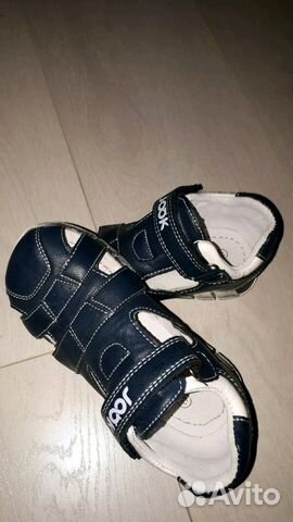 Сандали новые Сандали новые