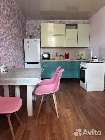 

2-к. квартира, 68 м², 2 кровати