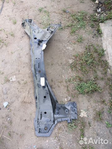 Полка брызговика передняя левая BMW X5, BMW X6