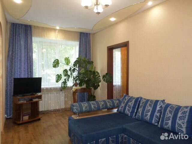 2-к квартира, 42 м², 1/4 эт.