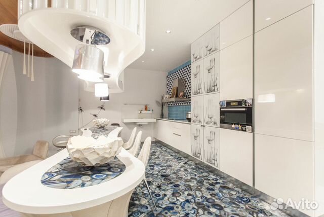 5-к квартира, 130 м², 2/4 эт. 5-к квартира, 130 м², 2/4 эт.