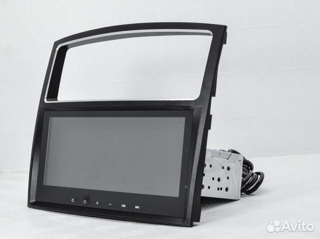 Магнитола Mitsubishi Pajero 4 Android 7.1 Carmedia