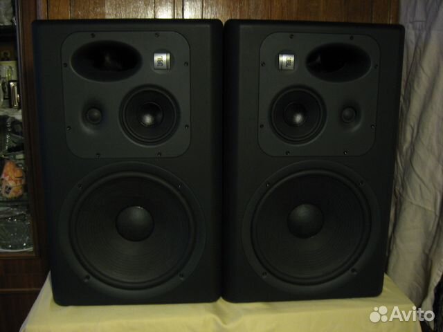jbl lsr6332