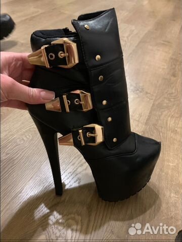 Продам сапожки,каблук 16 см,без меха