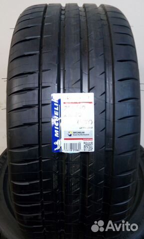 Michelin Pilot Sport 4S 305 30 R20
