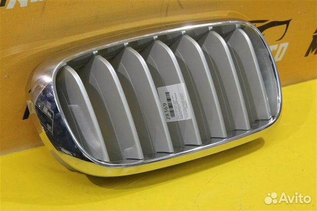 Решетка радиатора передняя правая Bmw X5 F15 Решетка радиатора передняя правая Bmw X5 F15