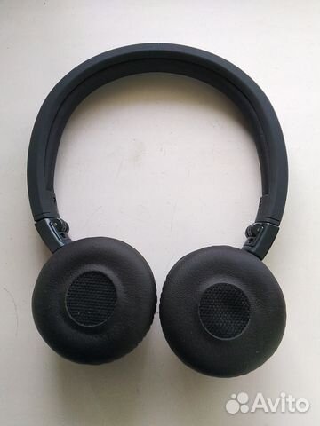 Bluetooth-наушники с микрофоном AKG Y45BT