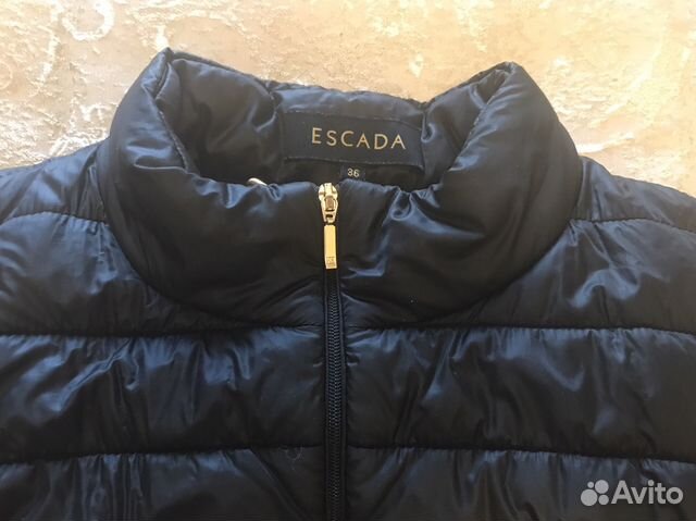 Куртка на синтепоне Escada оригинал Куртка на синтепоне Escada оригинал