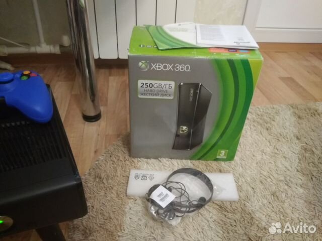 Xbox 360 Slim 250 Gb с коробкой и играми Xbox 360 Slim 250 Gb с коробкой и играми