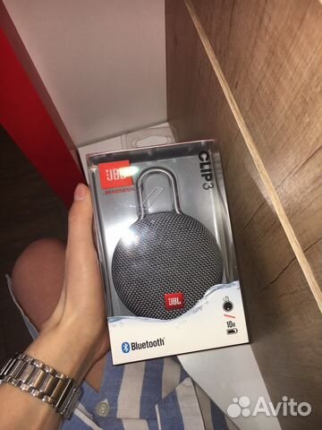 Колонка JBL совершенно новая