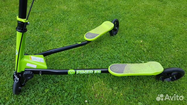 Самокат инерционный Flicker F5 Green