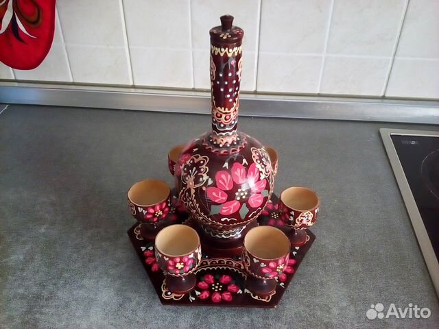 Графин с рюмками на подносе дерево роспись СССР Графин с рюмками на подносе дерево роспись СССР