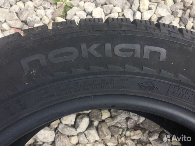 225/60R17 Nokian hkptt-R