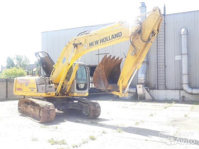 Гусеничный экскаватор New Holland E215B 2011