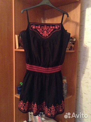 Продаю летнее платье с красивым орнаментом