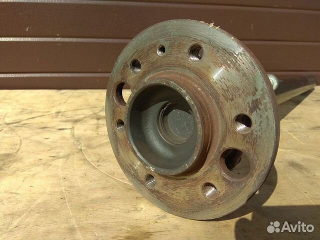Полуось задняя левая Мерседес Спринтер 26 шлицов Полуось задняя левая Мерседес Спринтер 26 шлицов