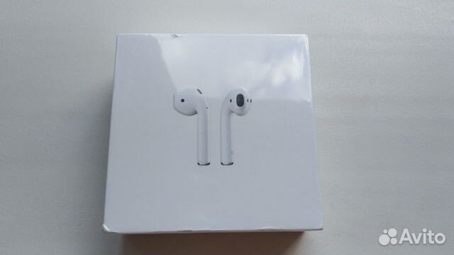 Apple AirPods 2 Wireless (с беспроводной зарядкой)