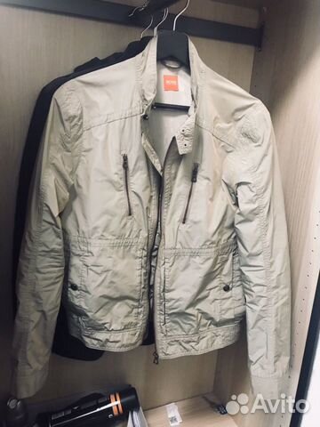 Лёгкая ветровка Boss Orange, S/M Лёгкая ветровка Boss Orange, S/M