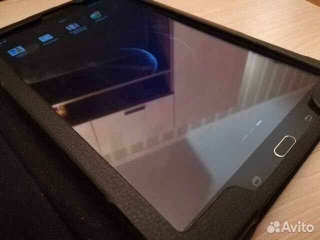 Планшет SAMSUNG Galaxy Tab