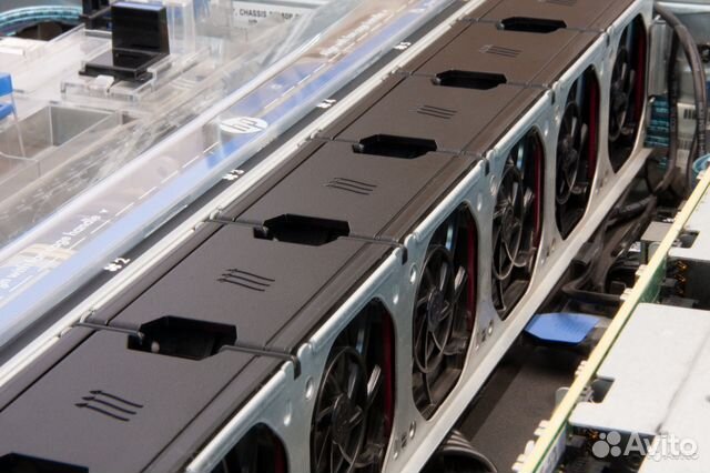 HP DL380p G8 25SFF 2x E5-2660v2 32 GB HP DL380p G8 25SFF 2x E5-2660v2 32 GB