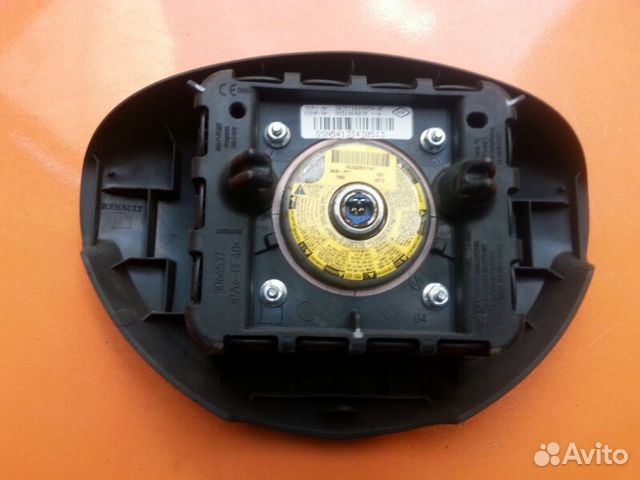 Подушка безопасности в рулевое колесо Renault Подушка безопасности в рулевое колесо Renault